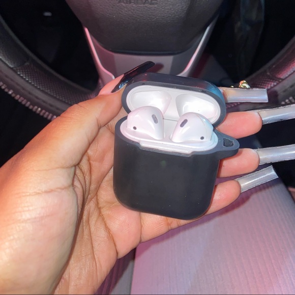Apple AirPods 1st Generation - Picture 1 of 4